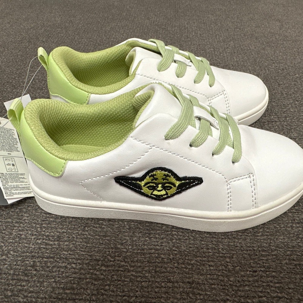 Gap Star Wars Baby Yoda Green Sneakers Size 12 Kids Unisex